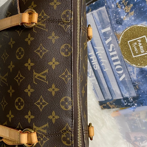 💕💕💕SOLD💕💕💕
🤩🤩🤩LV TOTALLY MM MONOGRAM🤩🤩🤩 - Picture 10 of 16